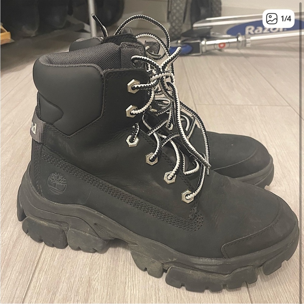 Timberland Black Rugged Lace-Up Boots - Picture 2 of 4